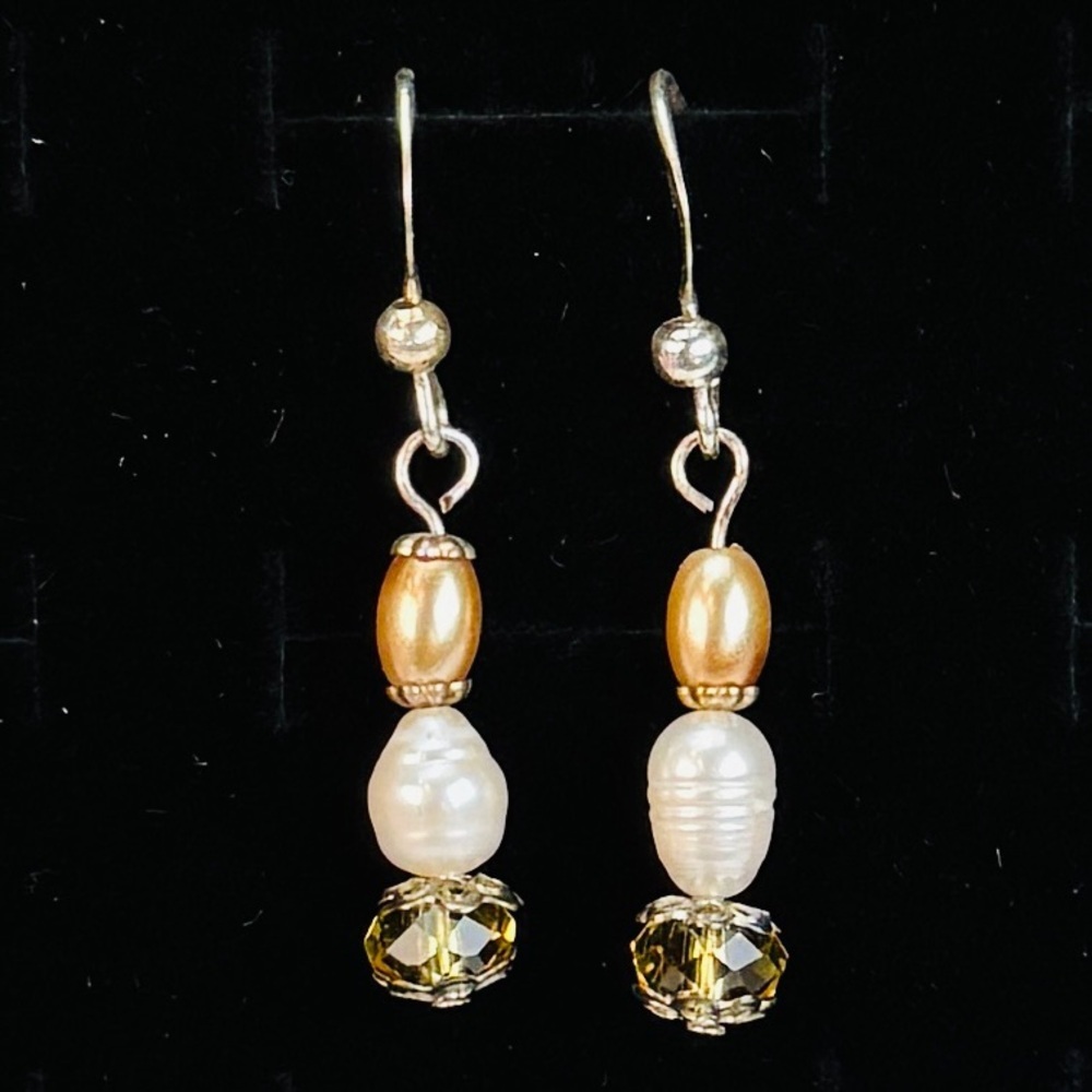 Elegant Faux Pearl and Goldtone pierced Earrings